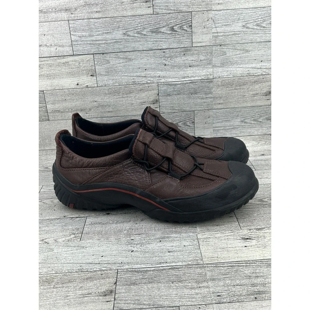 Clarks Muckers Brown Leather Waterproof Bungee Slip On‎ Shoes Women Size 10M